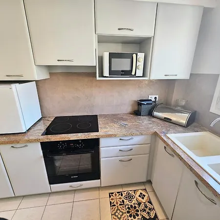Center Bay & Port Sea View Front Apartment Villefranche-sur-Mer