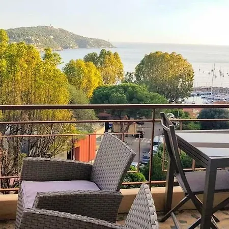Center Bay & Port Sea View Front Apartment *